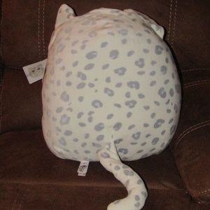 snow leopard squishmallow